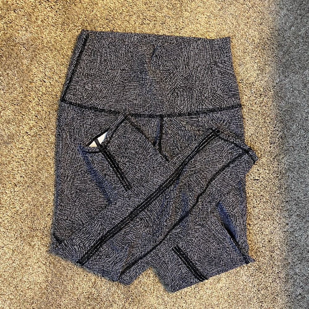 Lululemon Black and White Patterned Leggings